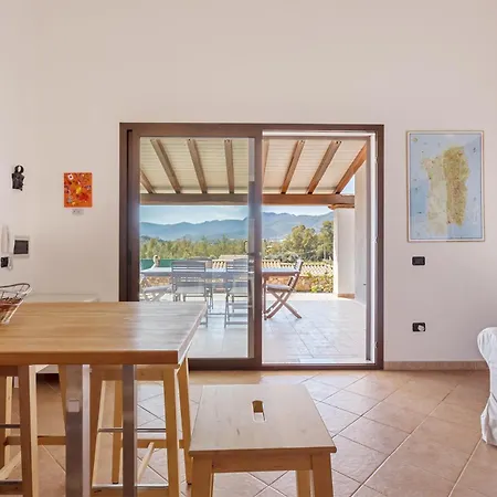 Casa Luna Feriehus Tertenìa